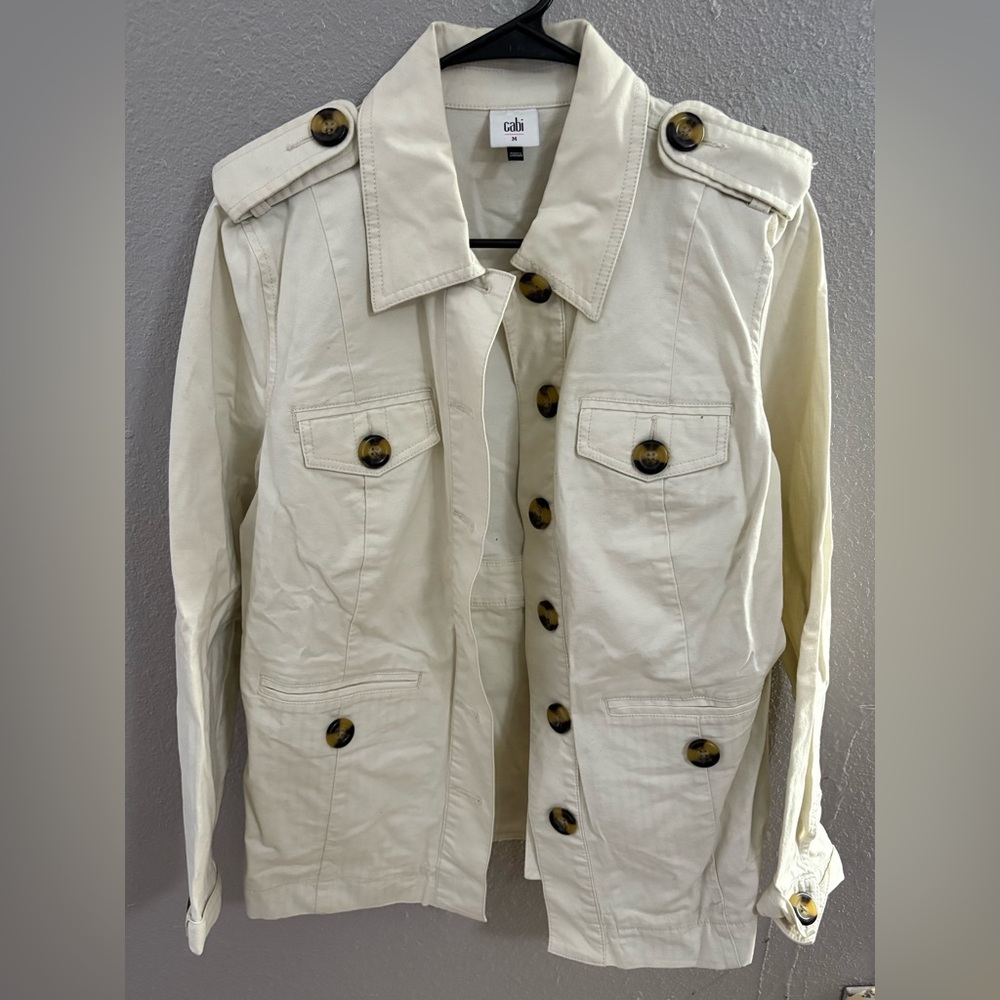 Cabi 5659 Kenya Utility Cargo Jacket Women Medium Long Sleeve Pockets Ivory